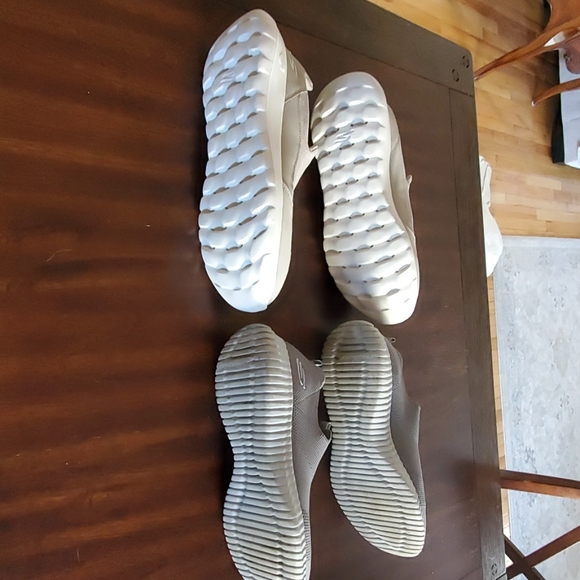 2 Mens  Size 11.5 Sketchers - Picture 5 of 5